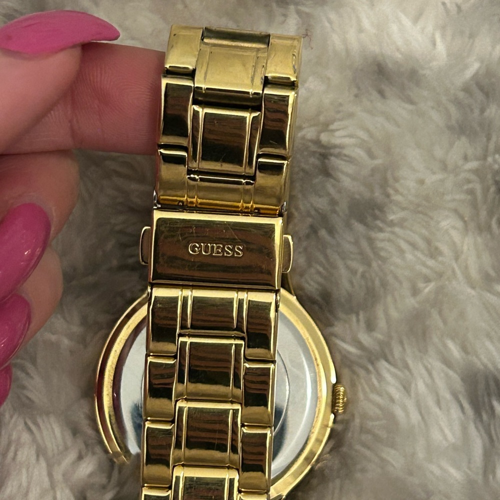 GUESS WATCH - Picture 2 of 3